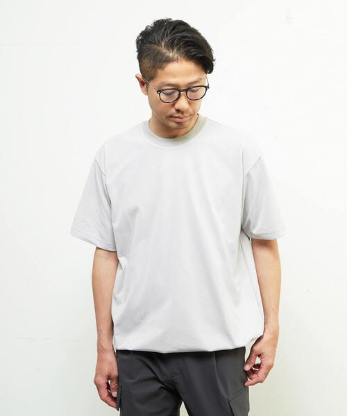 MEN'S MELROSE(メンズメルローズ)の「プライムフレックスドットメッシュハイファンクショナルTシャツ(Tシャツ/カットソー・メンズ・ブラック/チャコールグレー/ライトグレー・4/3)」の1枚目の写真