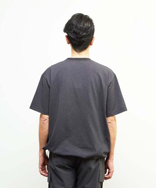 MEN'S MELROSE(メンズメルローズ)の「プライムフレックスドットメッシュハイファンクショナルTシャツ(Tシャツ/カットソー・メンズ・ブラック/チャコールグレー/ライトグレー・4/3)」の14枚目の写真