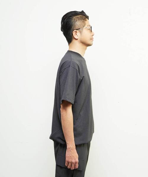MEN'S MELROSE(メンズメルローズ)の「プライムフレックスドットメッシュハイファンクショナルTシャツ(Tシャツ/カットソー・メンズ・ブラック/チャコールグレー/ライトグレー・4/3)」の15枚目の写真