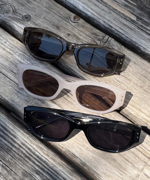 TONE SELECT GOODS(トーンセレクトグッズ)の「【Peony/ピオニー】/フォックス型 Y2K サングラス(サングラス・レディース・ベージュ/カーキ/ブラック・FREE)」の10枚目の写真