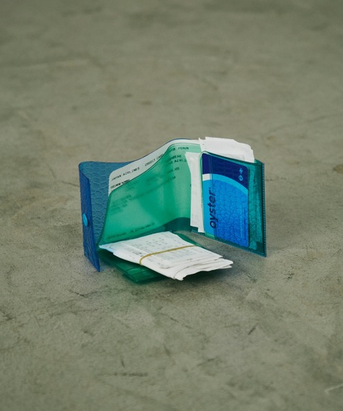 nothing to hide vinyl card wallet（財布）｜beautiful people