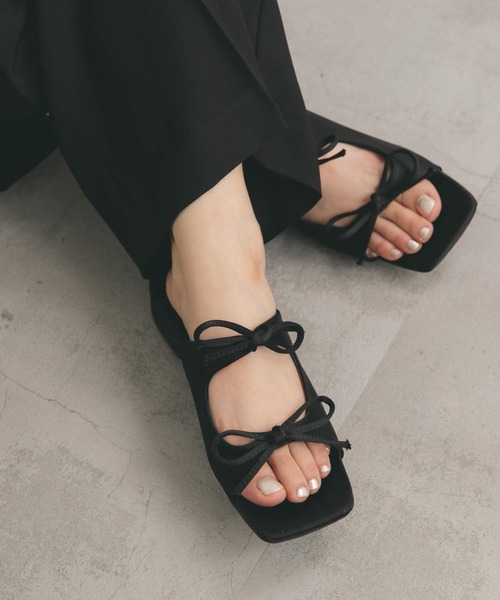 KBF（ケイビーエフ）の「サテンリボンミュール（サンダル・レディース・ブラック/ブルー・37/38）」の10枚目の写真