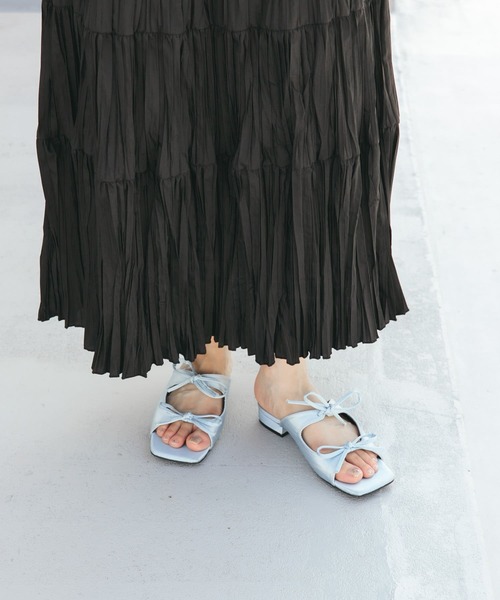 KBF（ケイビーエフ）の「サテンリボンミュール（サンダル・レディース・ブラック/ブルー・37/38）」の17枚目の写真