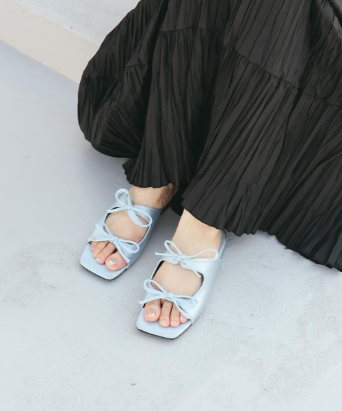 KBF（ケイビーエフ）の「サテンリボンミュール（サンダル・レディース・ブラック/ブルー・37/38）」の18枚目の写真