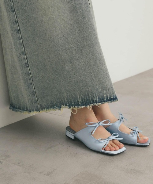 KBF（ケイビーエフ）の「サテンリボンミュール（サンダル・レディース・ブラック/ブルー・37/38）」の22枚目の写真