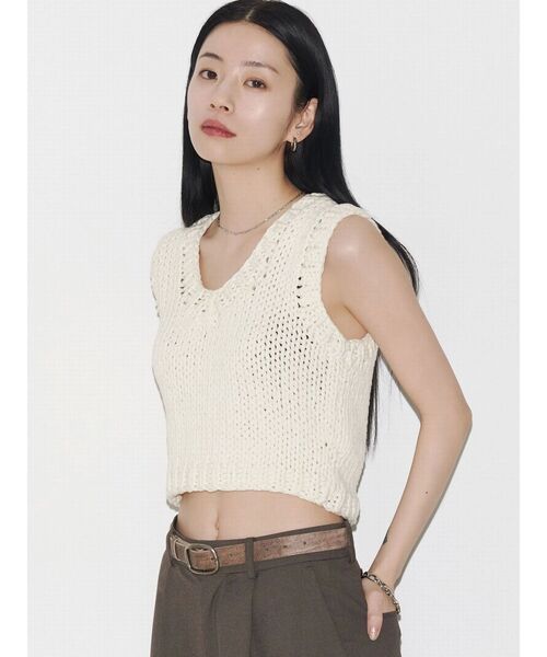 VEQUM(VEQUM)の「【VEQUM】HAND COMPACT KNIT(ニット/セーター・レディース・ブラック/ブラウン/アイボリー・FREE)」の1枚目の写真