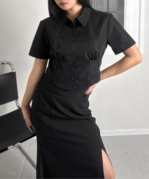 LVEU.（ラブユ.）の「【LVEU.】ウエストデザイン半袖クロップドシャツ / トップス シャツ 半袖 クロップド ショート 韓国 韓国ファッション ブラック ホワイト ブルー ZOZOTOWN限定（シャツ/ブラウス・レディース・ホワイト/ブラック/ブルー・FREE）」の3枚目の写真