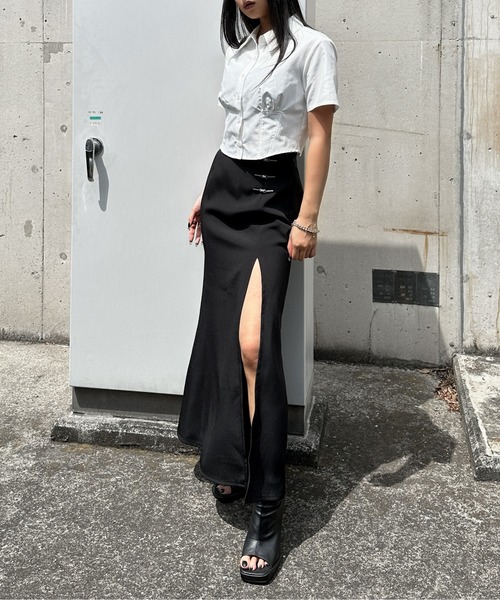 LVEU.（ラブユ.）の「【LVEU.】ウエストデザイン半袖クロップドシャツ / トップス シャツ 半袖 クロップド ショート 韓国 韓国ファッション ブラック ホワイト ブルー ZOZOTOWN限定（シャツ/ブラウス・レディース・ホワイト/ブラック/ブルー・FREE）」の7枚目の写真