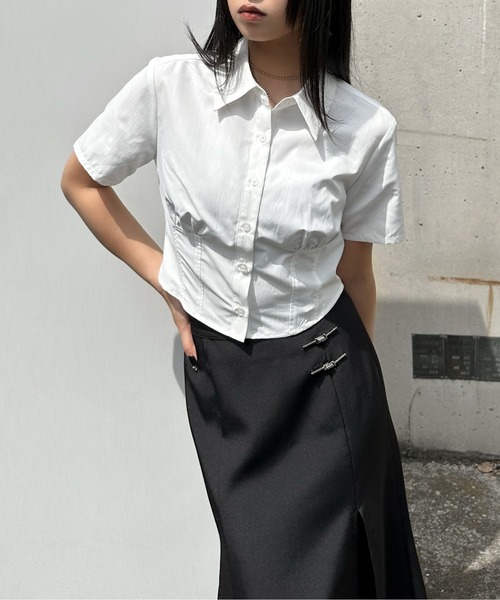 LVEU.（ラブユ.）の「【LVEU.】ウエストデザイン半袖クロップドシャツ / トップス シャツ 半袖 クロップド ショート 韓国 韓国ファッション ブラック ホワイト ブルー ZOZOTOWN限定（シャツ/ブラウス・レディース・ホワイト/ブラック/ブルー・FREE）」の8枚目の写真