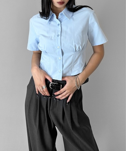 LVEU.（ラブユ.）の「【LVEU.】ウエストデザイン半袖クロップドシャツ / トップス シャツ 半袖 クロップド ショート 韓国 韓国ファッション ブラック ホワイト ブルー ZOZOTOWN限定（シャツ/ブラウス・レディース・ホワイト/ブラック/ブルー・FREE）」の13枚目の写真