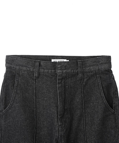 MILKFED.（ミルクフェド）の「CENTER PLEAT DETAIL DENIM PANTS（デニムパンツ・レディース・ブラック/ライトブルー・S/M）」の10枚目の写真