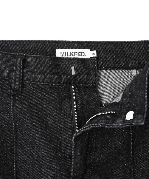MILKFED.（ミルクフェド）の「CENTER PLEAT DETAIL DENIM PANTS（デニムパンツ・レディース・ブラック/ライトブルー・S/M）」の11枚目の写真