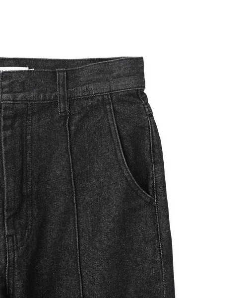 MILKFED.（ミルクフェド）の「CENTER PLEAT DETAIL DENIM PANTS（デニムパンツ・レディース・ブラック/ライトブルー・S/M）」の12枚目の写真