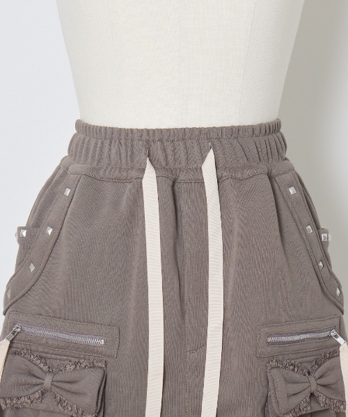 Ribbon pocket studded sweat skirt（スカート）｜AVENCHUMU