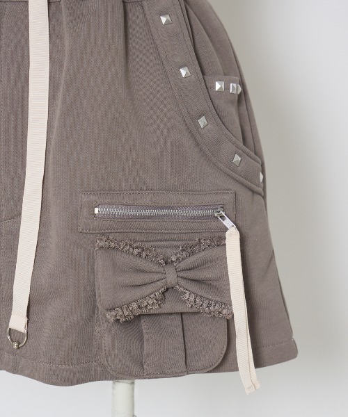 AVENCHUMU(アバンチュウム)の「Ribbon pocket studded sweat skirt(スカート・レディース・ピンク/ブラック/グレー・FREE)」の11枚目の写真