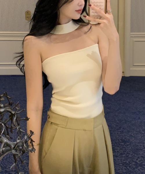 gossip!ロサンゼルス(ゴシップロサンゼルス)の「チョーカー風ストラップ チューブトップ(チューブトップ・レディース・オフホワイト/ブラック・FREE)」の2枚目の写真