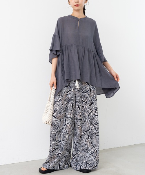 refinedworks（リファインドワークス）の「【refinedworks】ギャザー × フレアシルエット が映える軽やか チュニック（シャツ/ブラウス・レディース・レッド/チャコールグレー/ホワイト・FREE）」の20枚目の写真