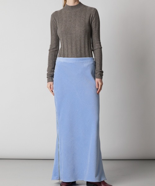 CINOH(チノ)の「CORDUROY MARMAID SKIRT(スカート・レディース・レッド/サックスブルー・36/38)」の12枚目の写真