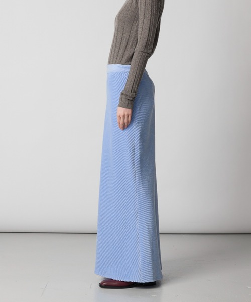 CINOH(チノ)の「CORDUROY MARMAID SKIRT(スカート・レディース・レッド/サックスブルー・36/38)」の13枚目の写真