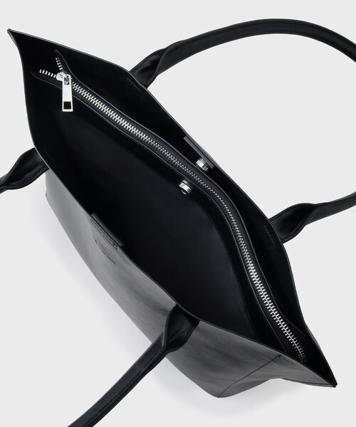 tk.TAKEO KIKUCHI（ティーケータケオキクチ）の「シングルトートバッグ【ON／OFF兼用】（トートバッグ・メンズ・ブラック/ブラウン系その他/ブラック系/ネイビー・00）」の15枚目の写真