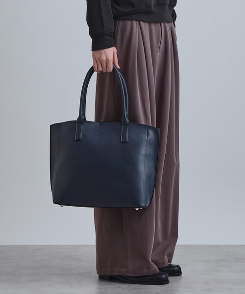 tk.TAKEO KIKUCHI（ティーケータケオキクチ）の「シングルトートバッグ【ON／OFF兼用】（トートバッグ・メンズ・ブラック/ブラウン系その他/ブラック系/ネイビー・00）」の17枚目の写真