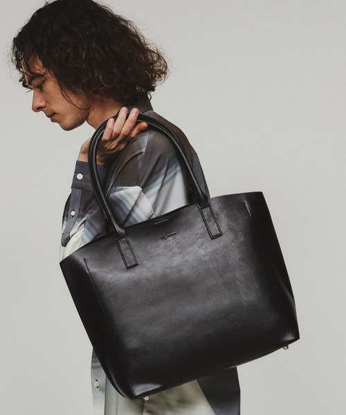 tk.TAKEO KIKUCHI（ティーケータケオキクチ）の「シングルトートバッグ【ON／OFF兼用】（トートバッグ・メンズ・ブラック/ブラウン系その他/ブラック系/ネイビー・00）」の3枚目の写真