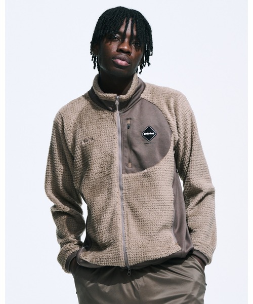 F.C.Real Bristol（エフシーレアルブリストル）の「HYBRID FLEECE BLOUSON（ブルゾン・メンズ・ブラック/ベージュ・SMALL/X-LARGE/LARGE/MEDIUM/XX-LARGE）」の12枚目の写真