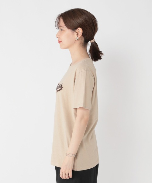 studio CLIP(スタディオクリップ)の「ワッペンロゴ刺繍Tシャツ(Tシャツ/カットソー・レディース・カーキ/ベージュ/ネイビー・FREE)」の12枚目の写真