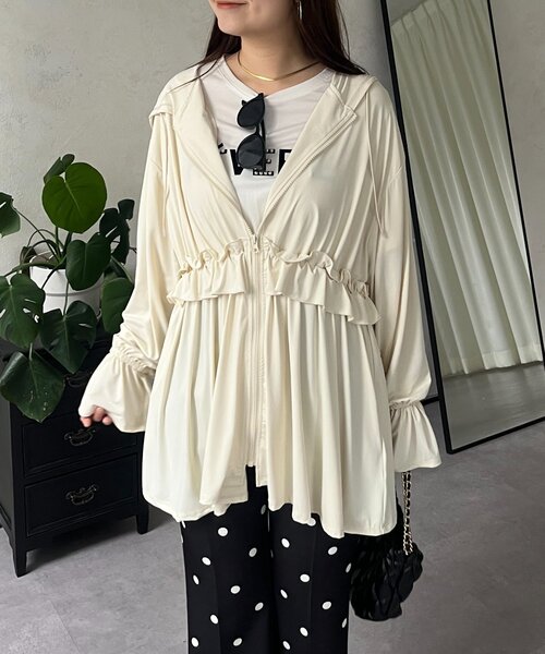 prose verse（プロズヴェール）の「【UVカット】ウエストフリルキャンディスリーブラッシュガードパーカー（ラッシュガード・レディース・ブラック/アイボリー・FREE）」の11枚目の写真