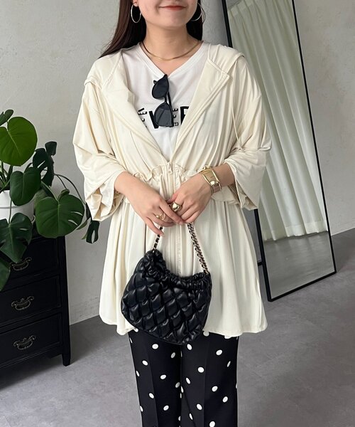 prose verse（プロズヴェール）の「【UVカット】ウエストフリルキャンディスリーブラッシュガードパーカー（ラッシュガード・レディース・ブラック/アイボリー・FREE）」の13枚目の写真