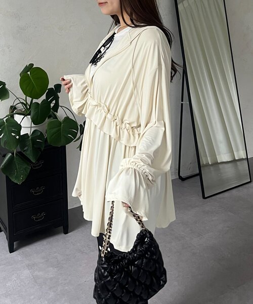 prose verse（プロズヴェール）の「【UVカット】ウエストフリルキャンディスリーブラッシュガードパーカー（ラッシュガード・レディース・ブラック/アイボリー・FREE）」の16枚目の写真