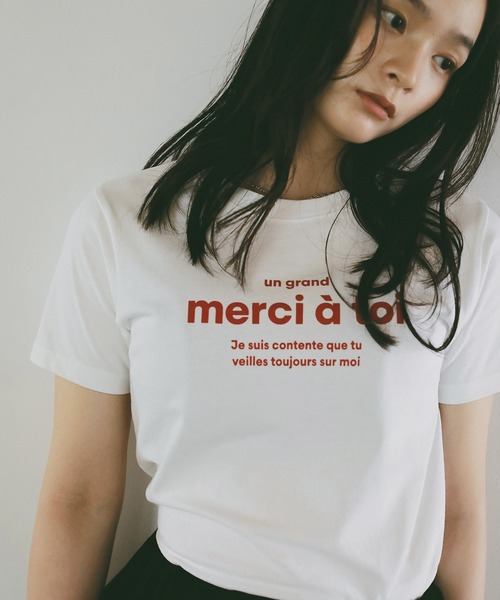 EIMY ISTOIRE（エイミーイストワール）の「merci ロゴTシャツ（Tシャツ/カットソー・レディース・チャコールグレー/ホワイト/ピンク/ラベンダー・F）」の9枚目の写真