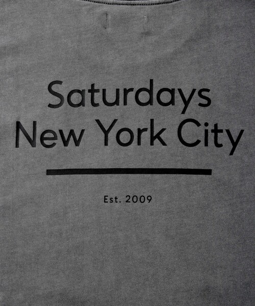 Saturdays NYC(サタデーズ ニューヨークシティ )の「Pigment Dyed Back Printed SS T-Shirt(Tシャツ/カットソー・メンズ・キナリ/チャコールグレー/ネイビー・L/M/XL/S)」の7枚目の写真
