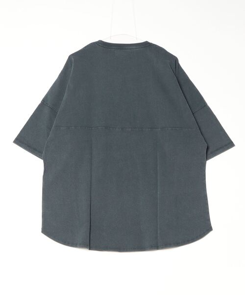 Lee(リー)の「LEE / ROUND HEM S/S TEE / LT3148(Tシャツ/カットソー・レディース・チャコールグレー/ワイン・X-LARGE)」の3枚目の写真