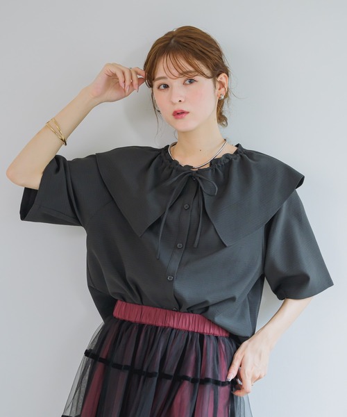 KATHARINE ROSS(キャサリンロス)の「【PILLINI/ピリーニ】【洗濯機洗い可】ビッグカラーブラウス(シャツ/ブラウス・レディース・ブラック/ホワイト/レッド・MEDIUM)」の2枚目の写真