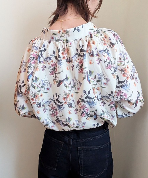 styiro(スタイロ)の「ボタニカル柄長袖シャツブラウス 秋服(シャツ/ブラウス・レディース・アイボリー・M/L)」の6枚目の写真