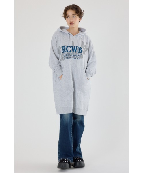RODEO CROWNS WIDE BOWL（ロデオクラウンズワイドボウル）の「シャドーロゴパーカーワンピース（ワンピース・レディース・パープル/チャコールグレー/グレー×ホワイト・FREE）」の19枚目の写真