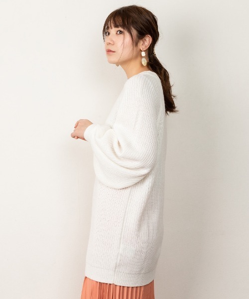 RCD(アールシーディー)の「バルーン袖ゆるニット(ニット/セーター・レディース・ブラック/グレー/モカ/オフホワイト・M-L/LL~3L/4L~5L)」の6枚目の写真