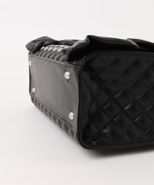 Ank Rouge（アンクルージュ）の「ビジューキルティング合皮A4トートBAG（トートバッグ・レディース・ホワイト/ブラック・FREE）」の4枚目の写真