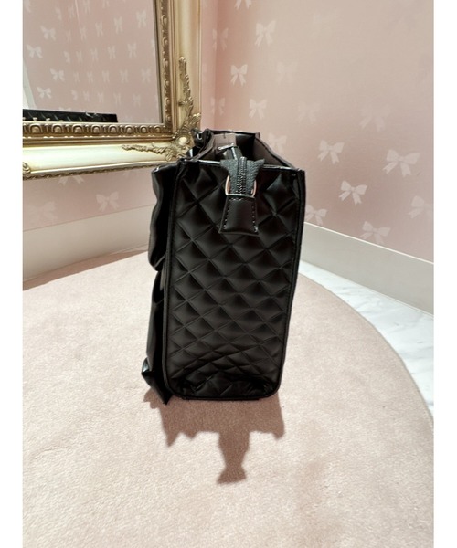 Ank Rouge（アンクルージュ）の「ビジューキルティング合皮A4トートBAG（トートバッグ・レディース・ホワイト/ブラック・FREE）」の18枚目の写真
