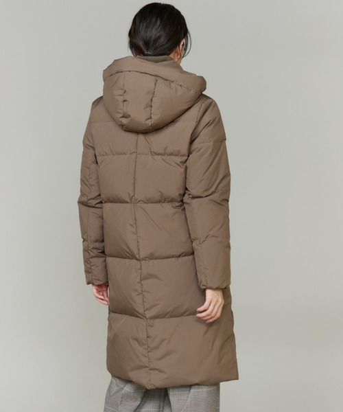 INED（イネド）の「スタンドカラーフードダウンコート「ロング丈」（ダウンジャケット/コート・レディース・ブラック/モカ/ベージュ・7号/11号/9号）」の17枚目の写真