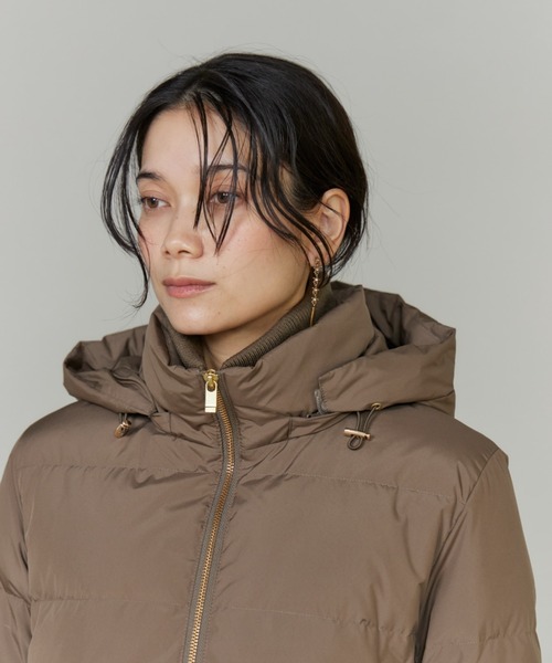 INED（イネド）の「スタンドカラーフードダウンコート「ロング丈」（ダウンジャケット/コート・レディース・ブラック/モカ/ベージュ・7号/11号/9号）」の18枚目の写真