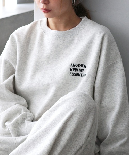 ANME(アンメ)の「裏起毛ロゴ刺繍ANMEスウェットトップス(スウェット・レディース・オートミール/ブラウン/ブラック/オフホワイト・M/L/XL)」の14枚目の写真
