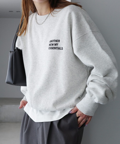 ANME(アンメ)の「裏起毛ロゴ刺繍ANMEスウェットトップス(スウェット・レディース・オートミール/ブラウン/ブラック/オフホワイト・M/L/XL)」の17枚目の写真