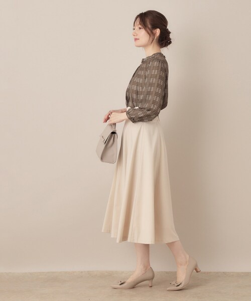 couture brooch（クチュールブローチ）の「【大人可愛い・パール取り外し・通勤】・タックタイチェック柄ブラウス（シャツ/ブラウス・レディース・ブラック系/ダークブラウン系・42/40/36/38）」の19枚目の写真