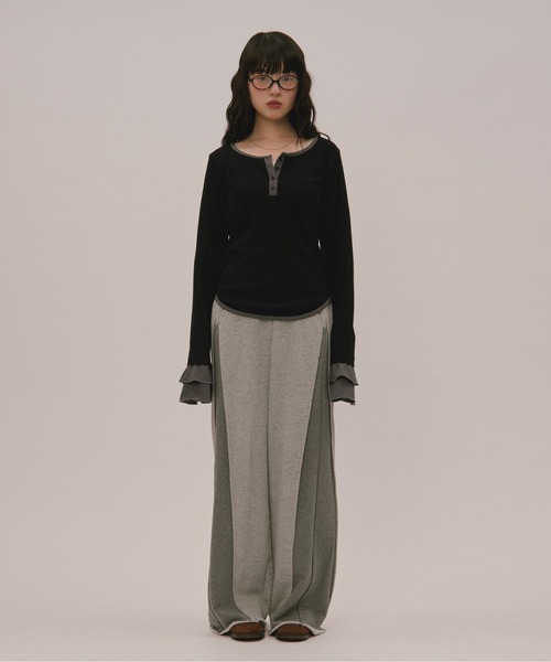 loin nuit（ロワンニュイ）の「bell sleeve rib tops / ベルスリーブリブトップス（Tシャツ/カットソー・レディース・ブラック/ボルドー・FREE）」の4枚目の写真