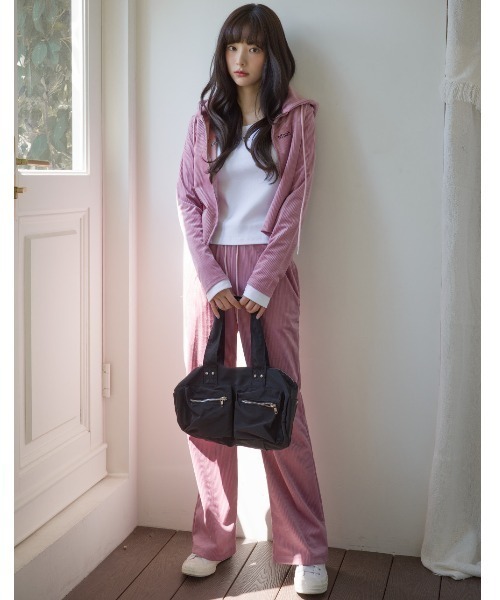 muahmuah(ムーアムーア)の「A'GEM/9 × .kom 『muah muah/ムーアムーア』 LOGO STITCH VELVET TRAINING HOOD ZIPUP/ベルベット ロゴ ステッチジップアップパーカー(パーカー・レディース・ネイビー/ピンク/グレー/ブラック・FREE)」の5枚目の写真
