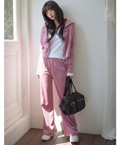 muahmuah(ムーアムーア)の「A'GEM/9 × .kom 『muah muah/ムーアムーア』 LOGO STITCH VELVET TRAINING HOOD ZIPUP/ベルベット ロゴ ステッチジップアップパーカー(パーカー・レディース・ネイビー/ピンク/グレー/ブラック・FREE)」の6枚目の写真