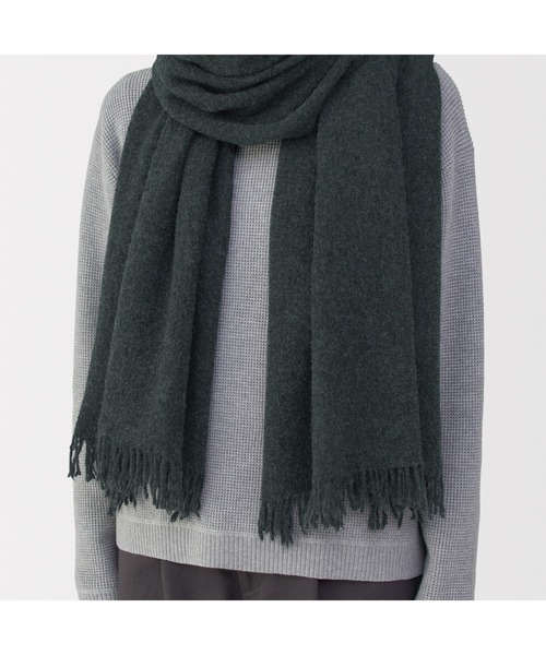 美品　locally muji stole 縮絨ウール オリーブ　ストール 無印良品（MUJI） ストール マフラー ふっくらウール 大判ストール