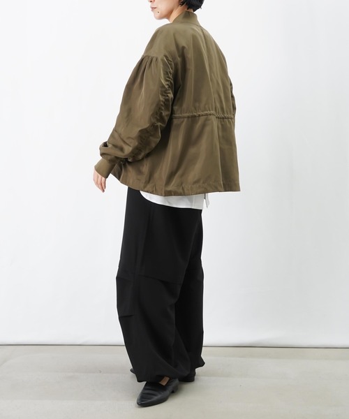 LUCA/LADY LUCK LUCA（ルカ/レディラックルカ）の「LC/LLL ギャザーブルゾン【セットアップ着用可】（ブルゾン・レディース・ブラック/カーキ/ベージュ・FREE）」の21枚目の写真